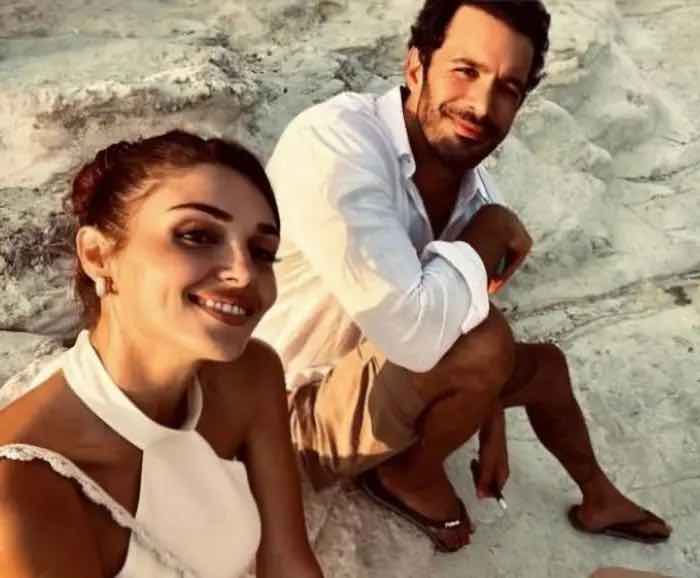 hande ercel baris arduc tan ruzgara birak filminin son set gununden paylasim